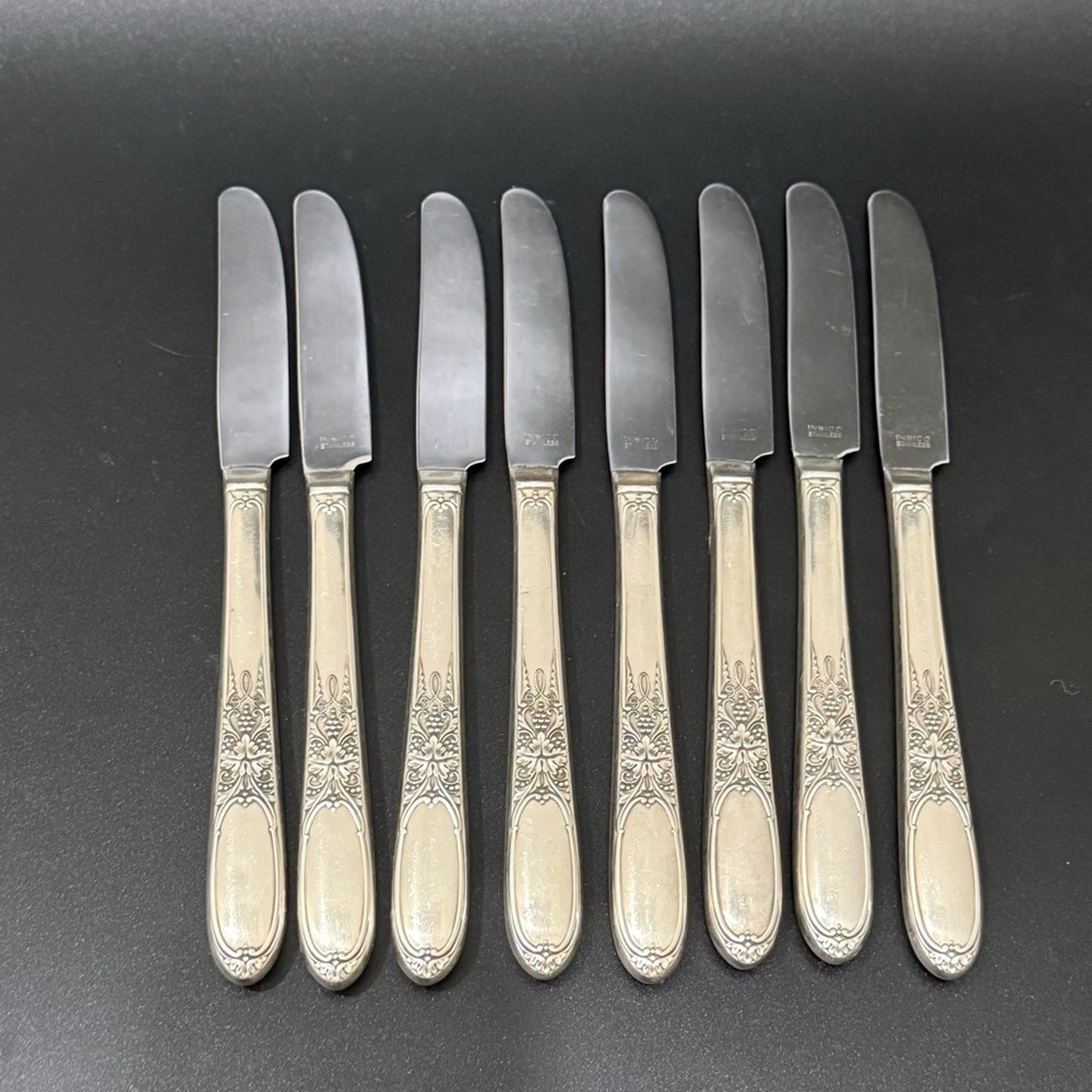 WM Rogers & Son IS Burgundy Champagne Silverplate Viande Knives Meat Knife Set